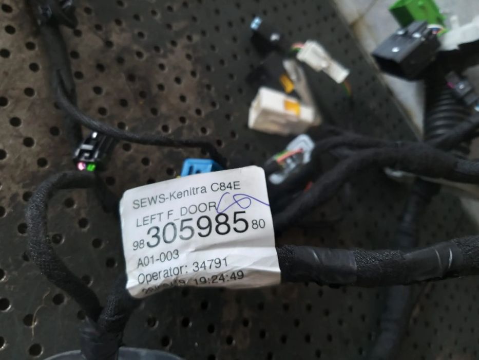 Cablaj instalatie electrica usa stanga fata citroen c5 aircross 9830598580