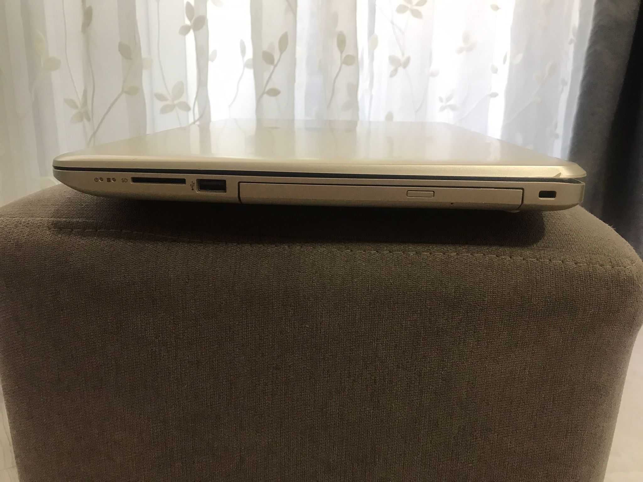 Laptop HP Notebook 15-bs009ne