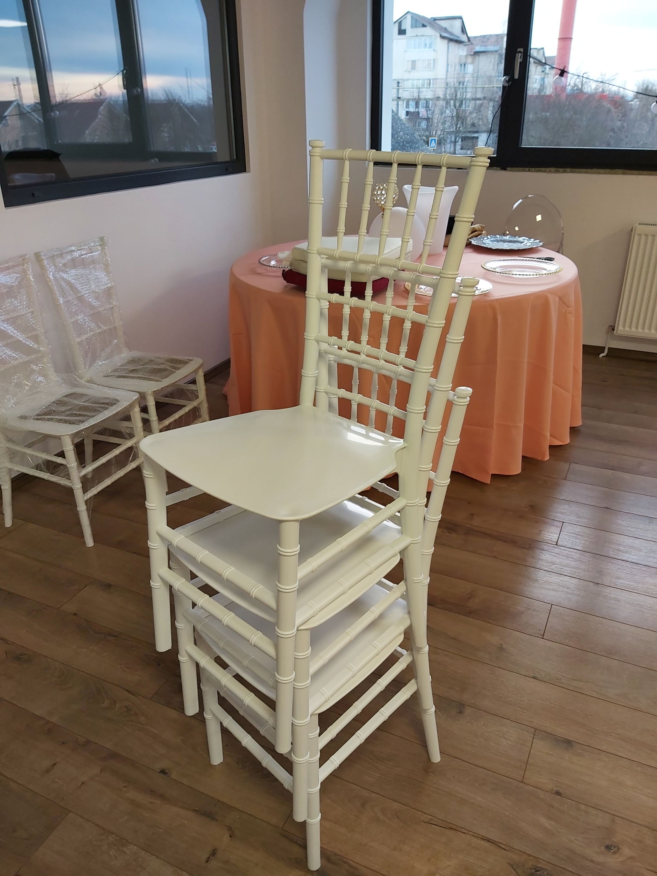 Scaune Chiavari evenimente, ballroom, salon nunti, CALITATE superioara