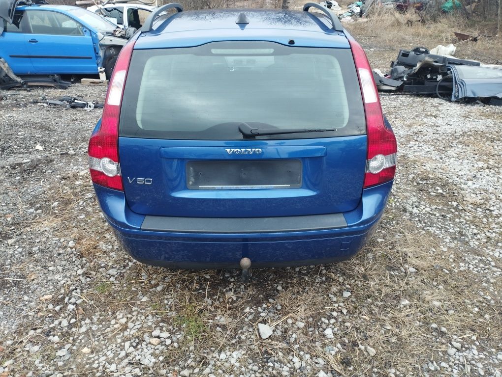 Волво В 50 2.0 HDI 136 коня. Само на части.