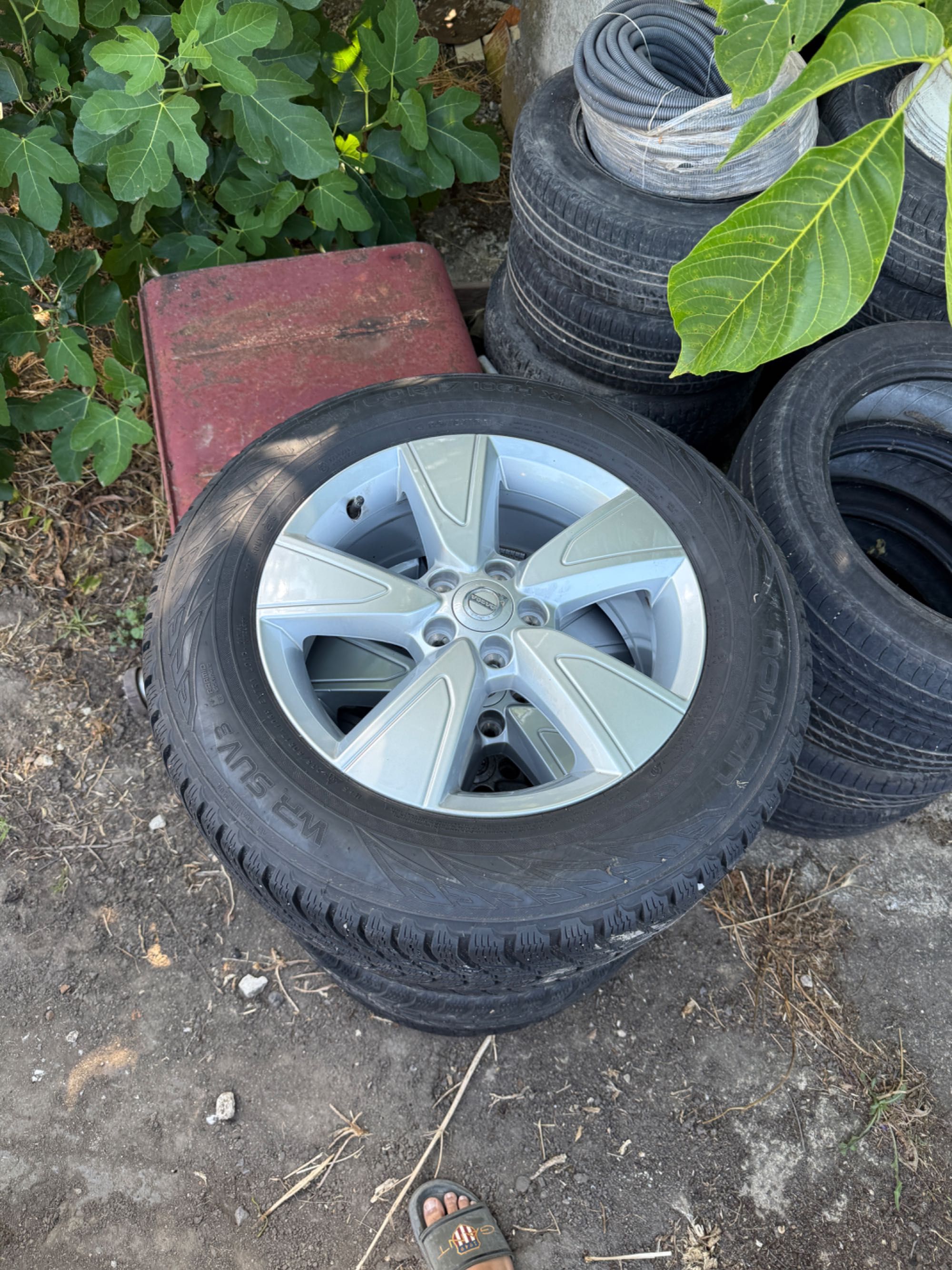 Джанти с гуми за Volvo