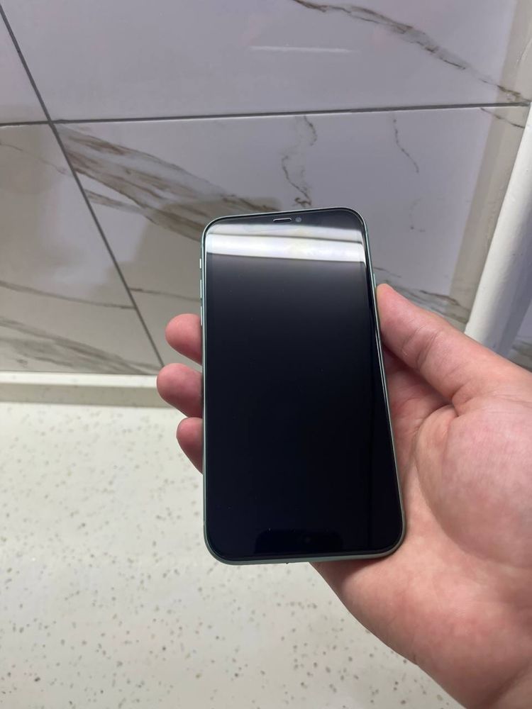 iPhone 11