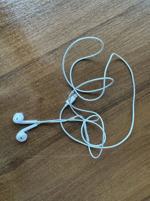 Airpods lightning оригинал