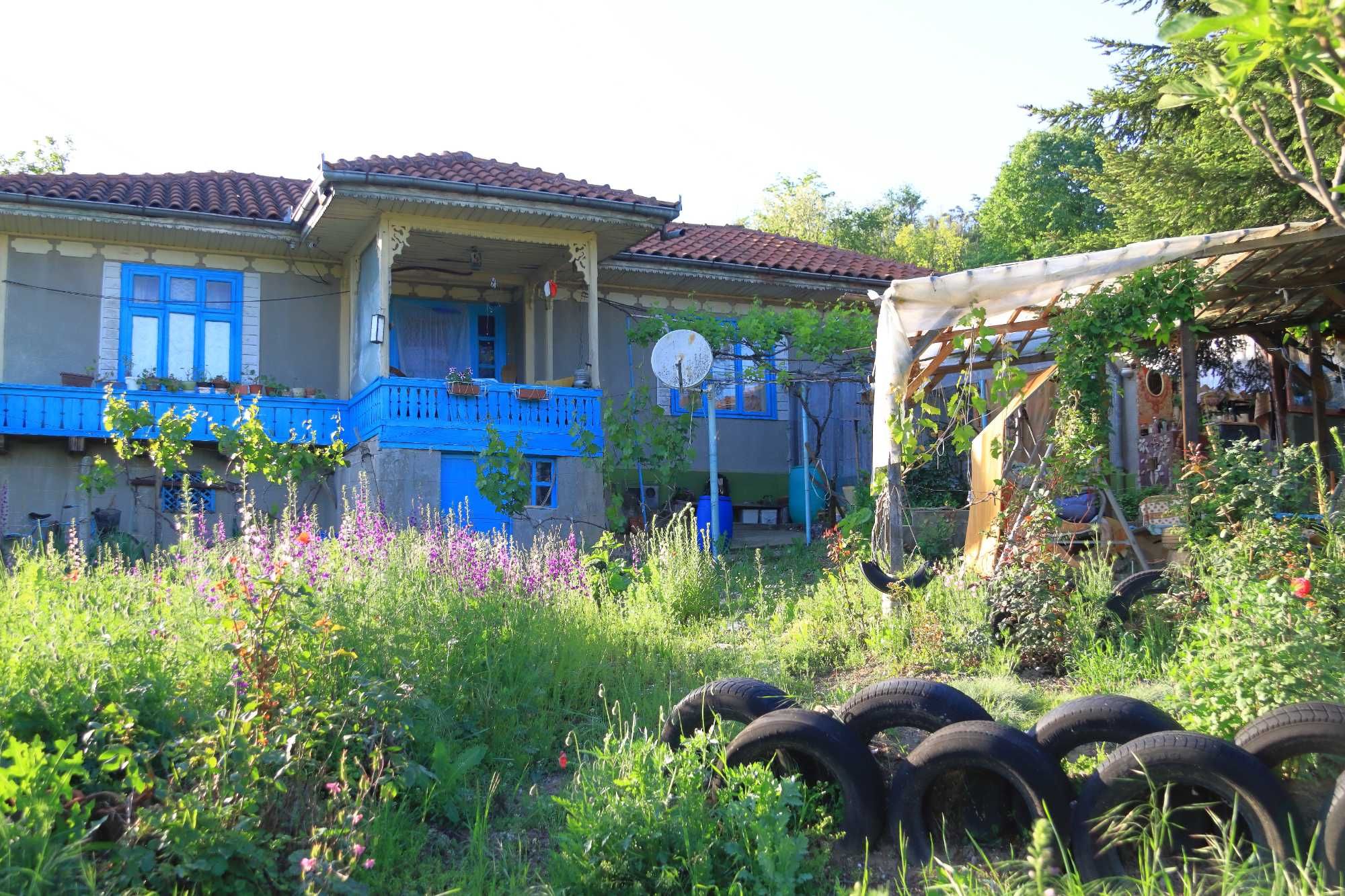 Собственник продава къща в с. Срацимир (до Силистра). Двор-2,5 Дка