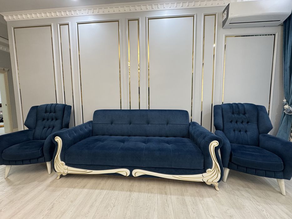 Продается!!диван,кресло,бра,шторы,люстра