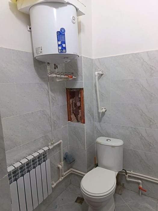 Uy ijaraga Sultonobod kalej yonida Yo'l yuzida