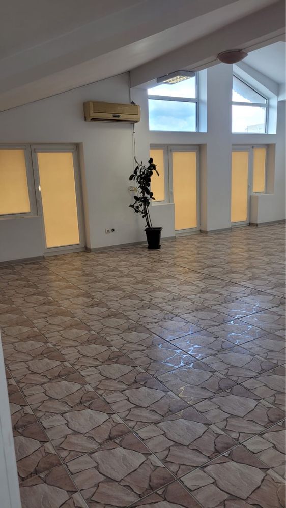 Spatiu 220/130mp.VisAVis Kaufland 10min de Unirii, Orice Activitate!