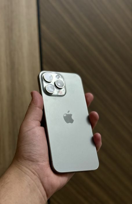 Продам IPhone 15 Pro Max