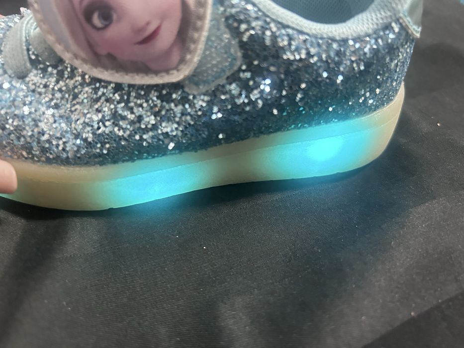 Tenisi Frozen cu led