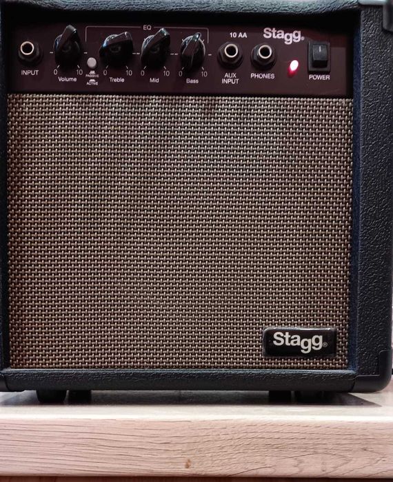 Комбо усилвател Stagg
