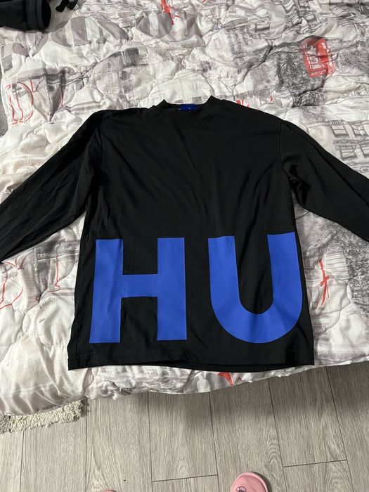Bluza Hugo Boss folosita ca noua