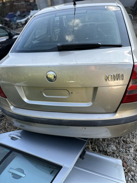 Faruri stopuri t5 vito astra h focus 2 peugeot 206 Golf 6 4 touareg