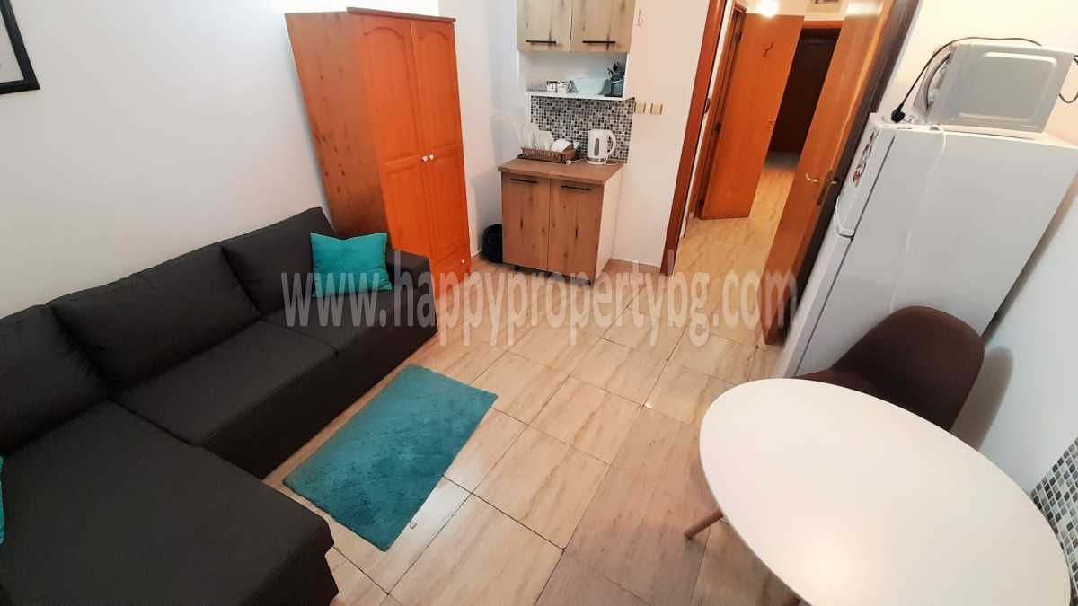 Продава се Тристаен апартамент в к.к. Слънчев бряг - 63 кв.м за 913 €/кв.м - Снимка #2