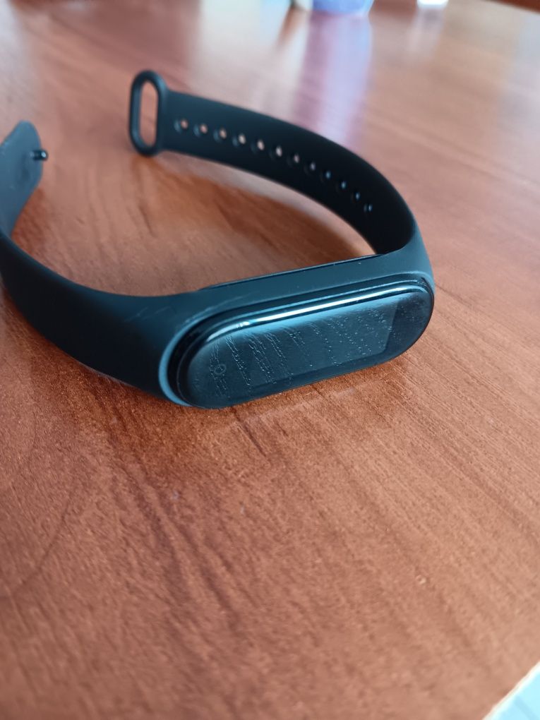 Mi Smart band 5 + зарядно за части