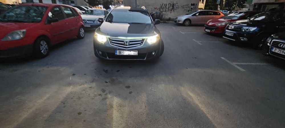 Honda accord 8 combi distronic