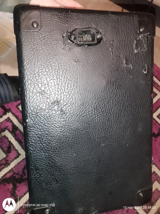 Vând boxă portabilă