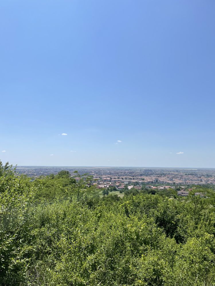 Teren de vanzare 1250 mp cu priveliste deosebita spre oras, Caisilor