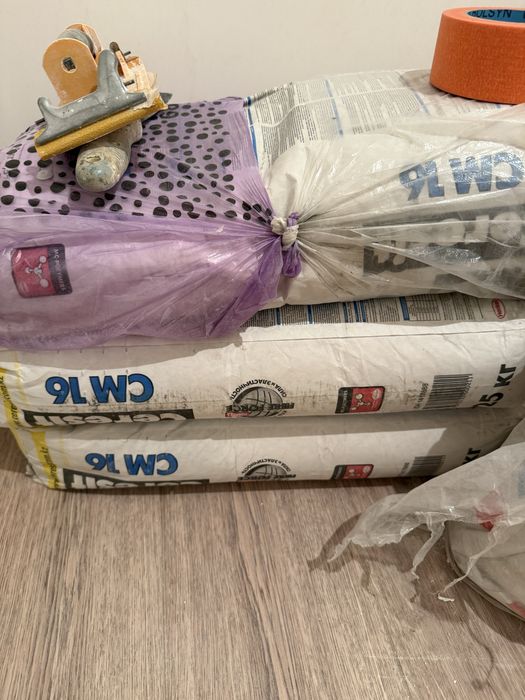 Продам клей СМ16