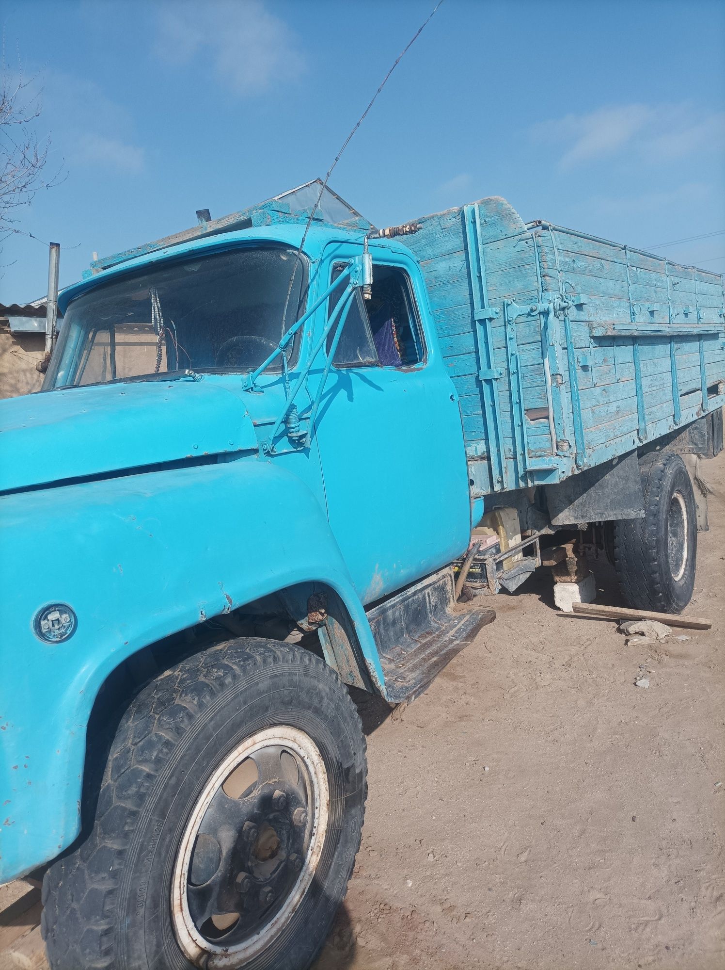 ГАЗ 53 срочна сотіладі