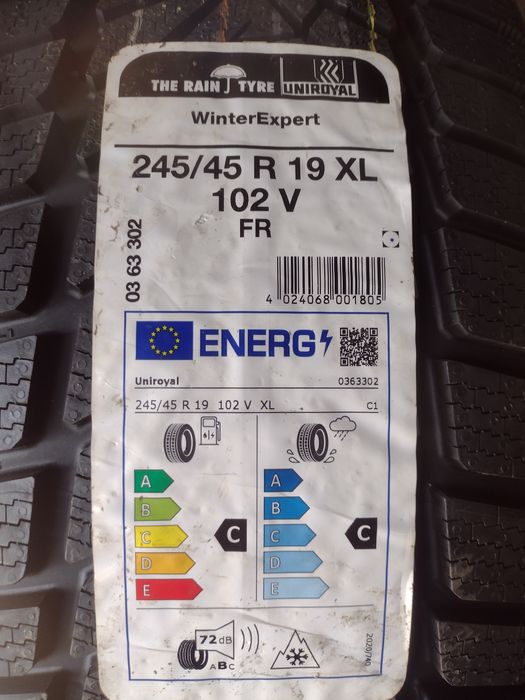 Нови 2бр.255/45/19 Uniroyal winter expert dot3522