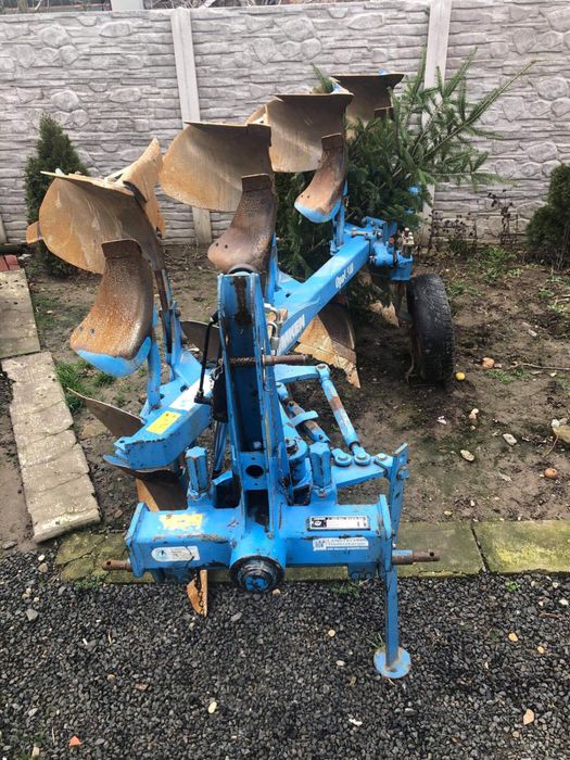 Utilaje agricole- Plug, disc, reversibill LEMKEN 3+1 Opal 110