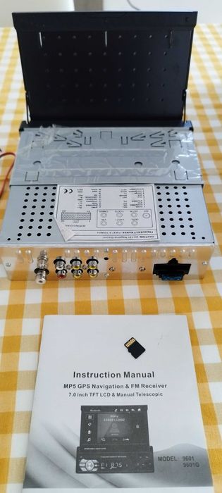 Мултимедия  с камера за задно виждане за автомобил модел 9601