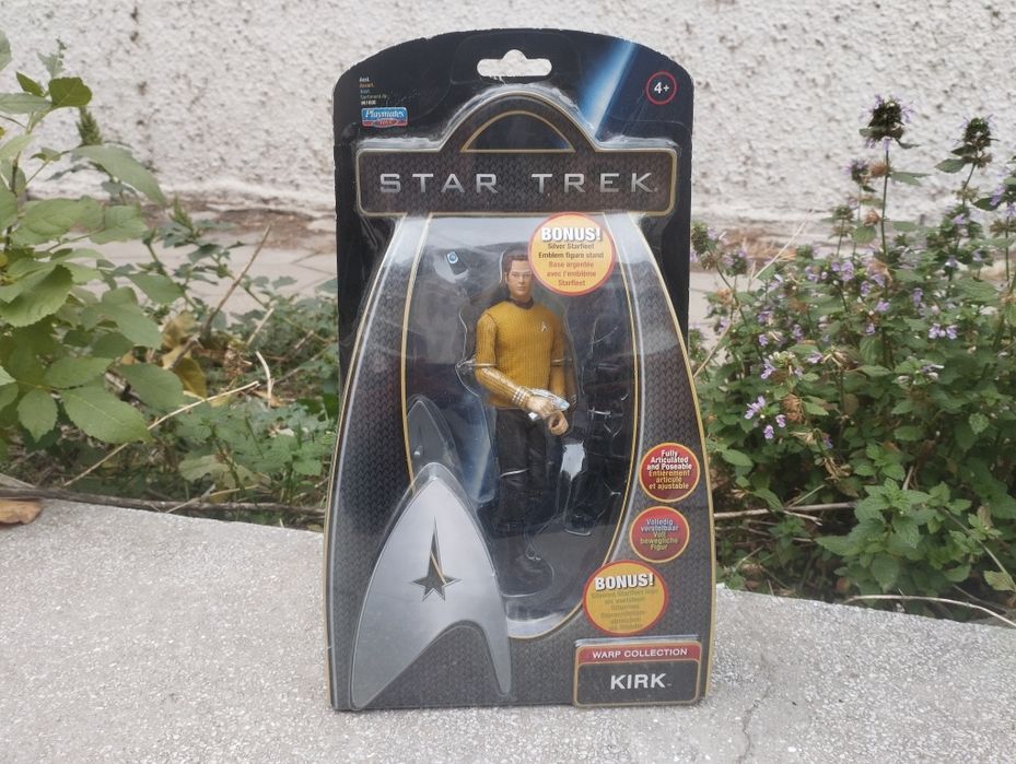 Фигурка на капитан Kirk от Star trek