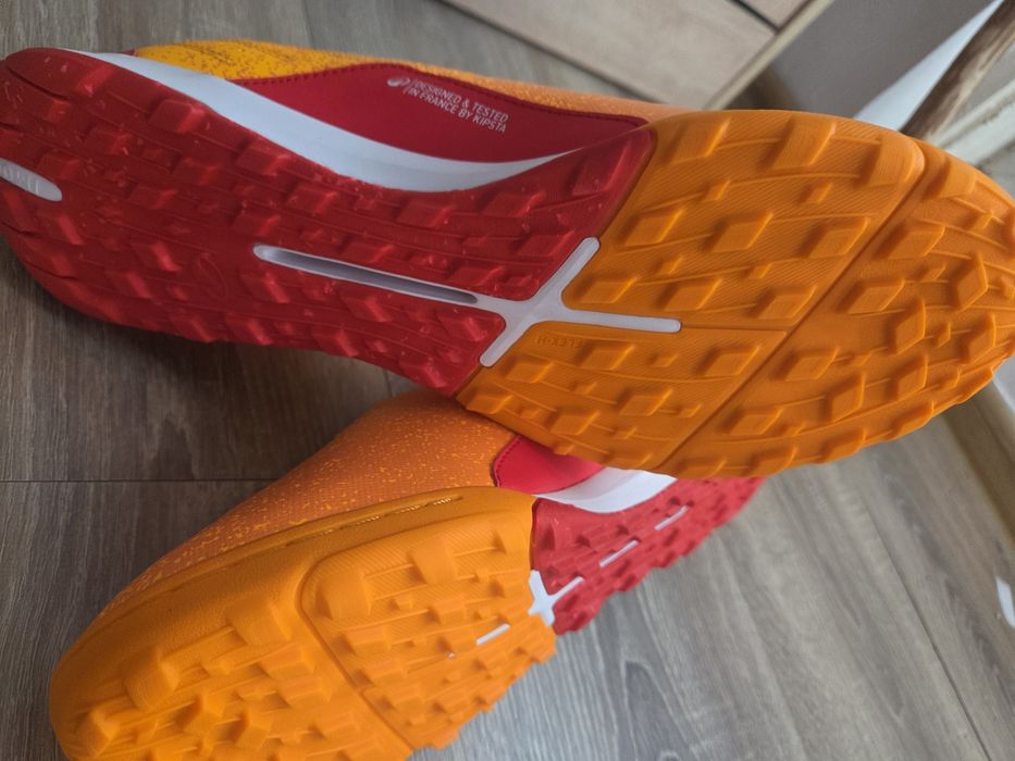 Vand ghete de fotbal