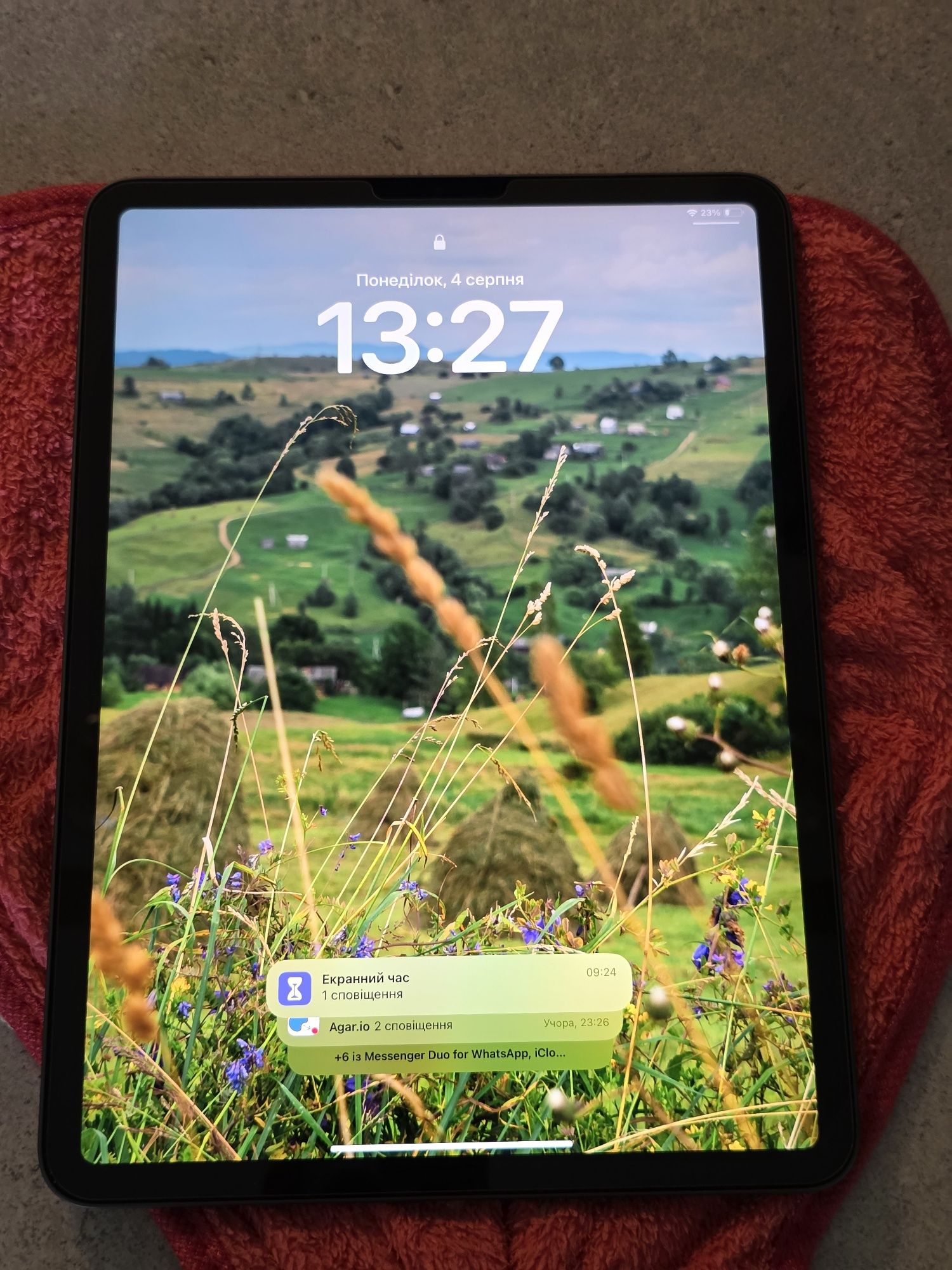 Продавам IPAD 11 PRO! 128gb