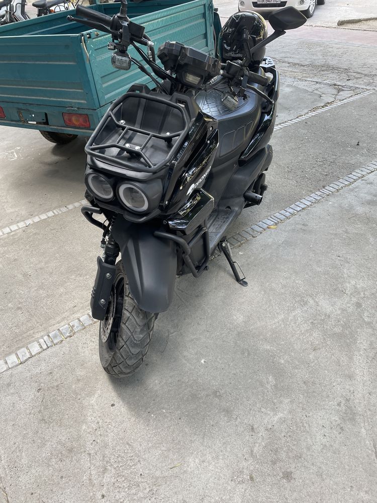 Tank skutr 150 kub ..