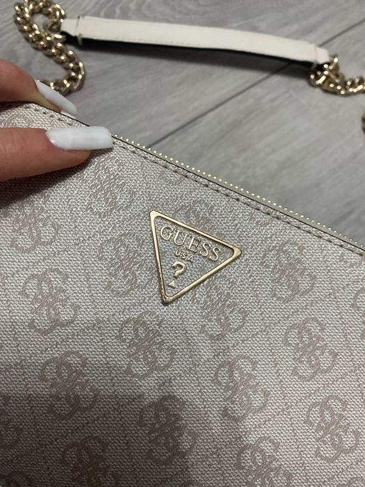 Geanta guess noua