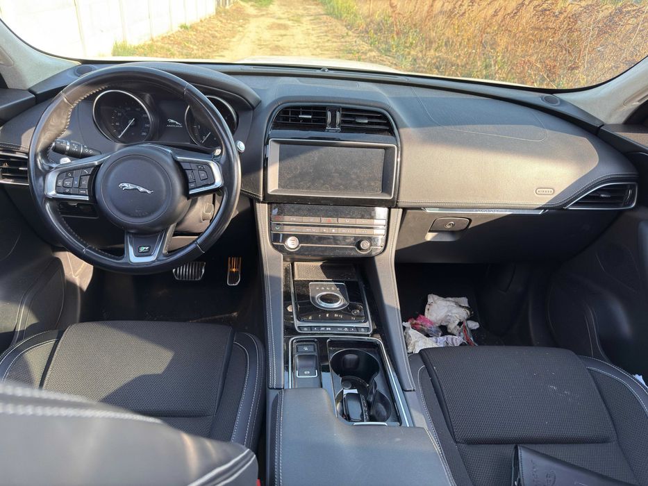 Fata completa / Piese dezmembrari Jaguar F-Pace 2015-2020 - 204DTH AWD
