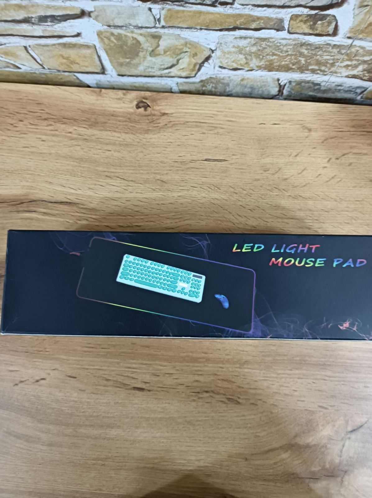 LED Light Mouse Pad голям пад подложка за мишка с различни цветове