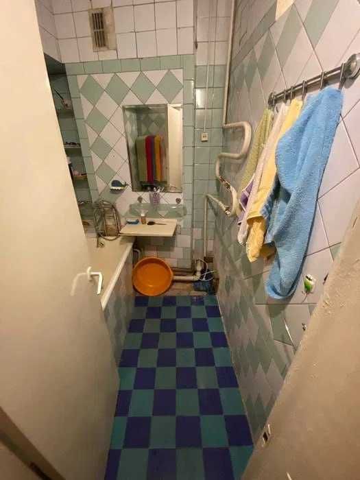 Медгородок 3 хона сотилади