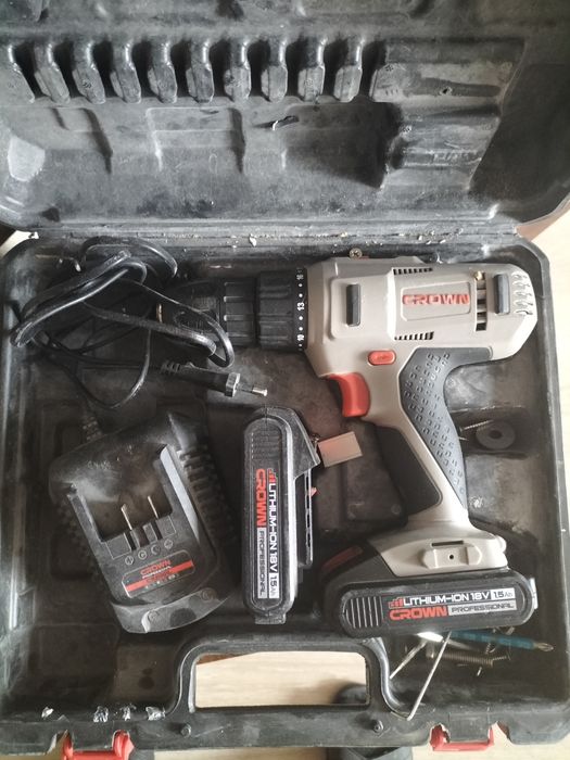 Шуруповерт crown