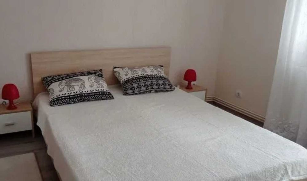 Дава се под наем Двустаен апартамент в Пловдив, Изгрев - 65 кв.м за 204 € - Снимка #3