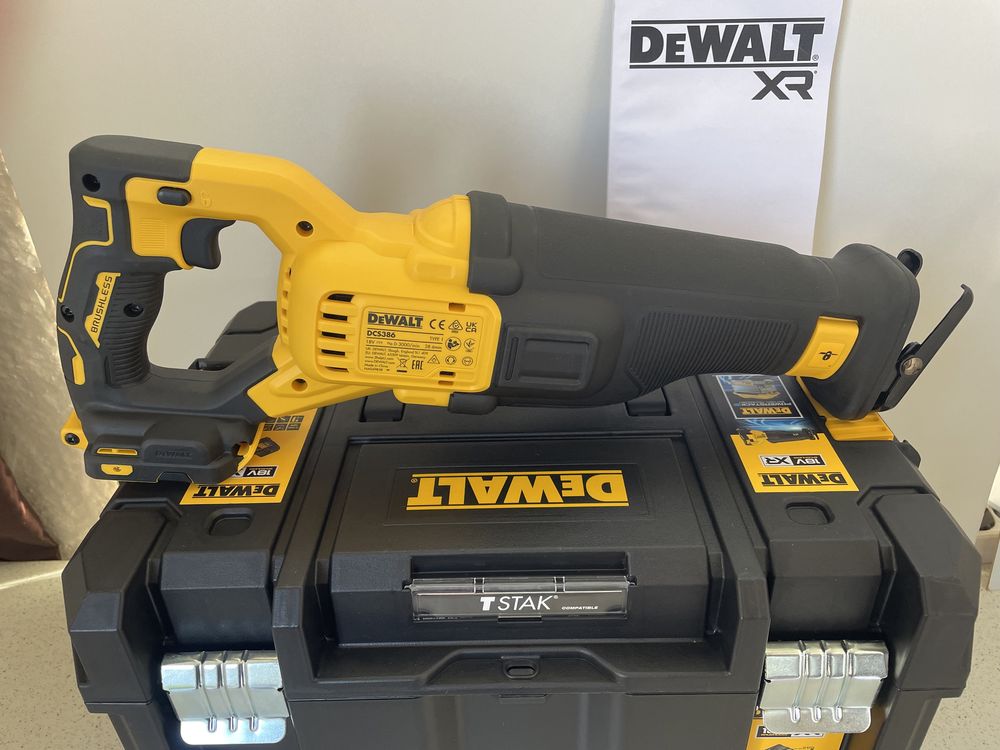 DeWALT DCS386NT XR. Fierastrau Sabie Cu Valiza Tstak Original Nou !