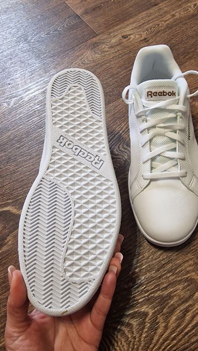 Vand adodasi femei Reebok !