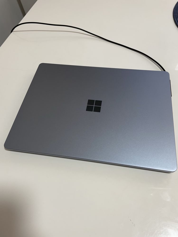 laptop ultraportabil microsoft go