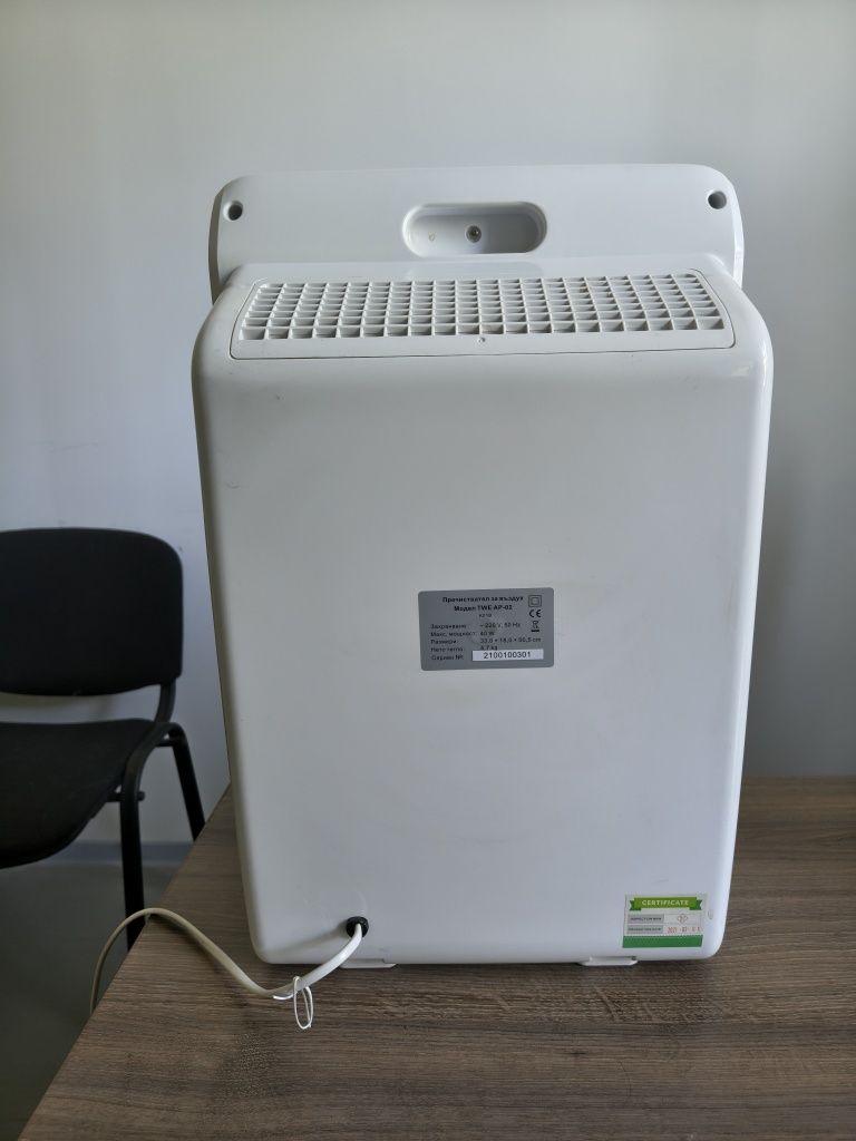 Пречиствател за въздух TWE AP-02, 4 филтъра + UV и йонизатор