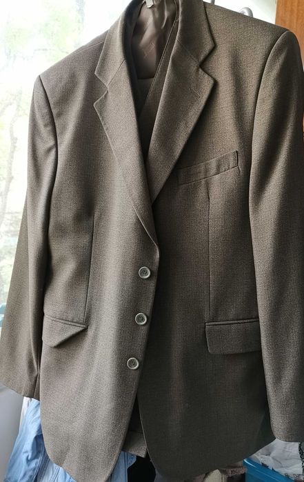 Costum Inedit 40% lână cu vascoza măsură 50