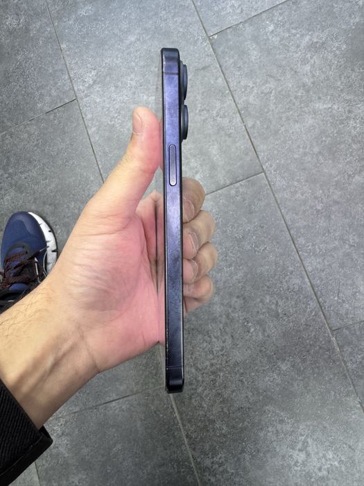 Iphone 15 pro max holati yaxwi karobka bor