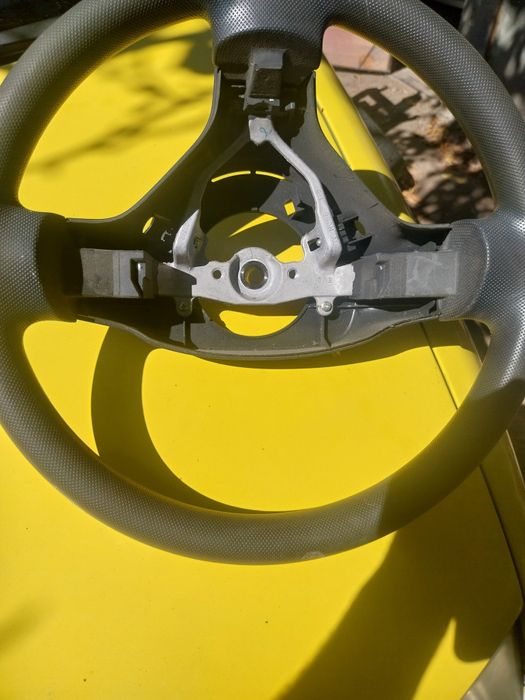 волан Пежо 107 добър