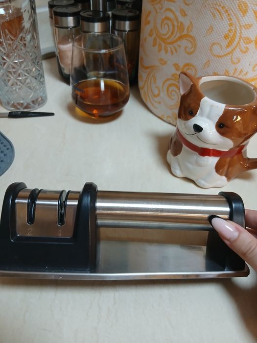 Уред за точене на ножове