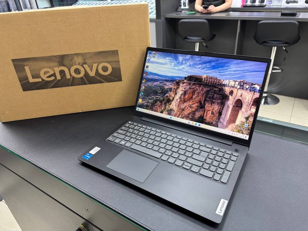 LENOVO V15 2024 ‼️ Core-i5 12-Pakaleniya 1235U Ozu-8GB 256-Ssd