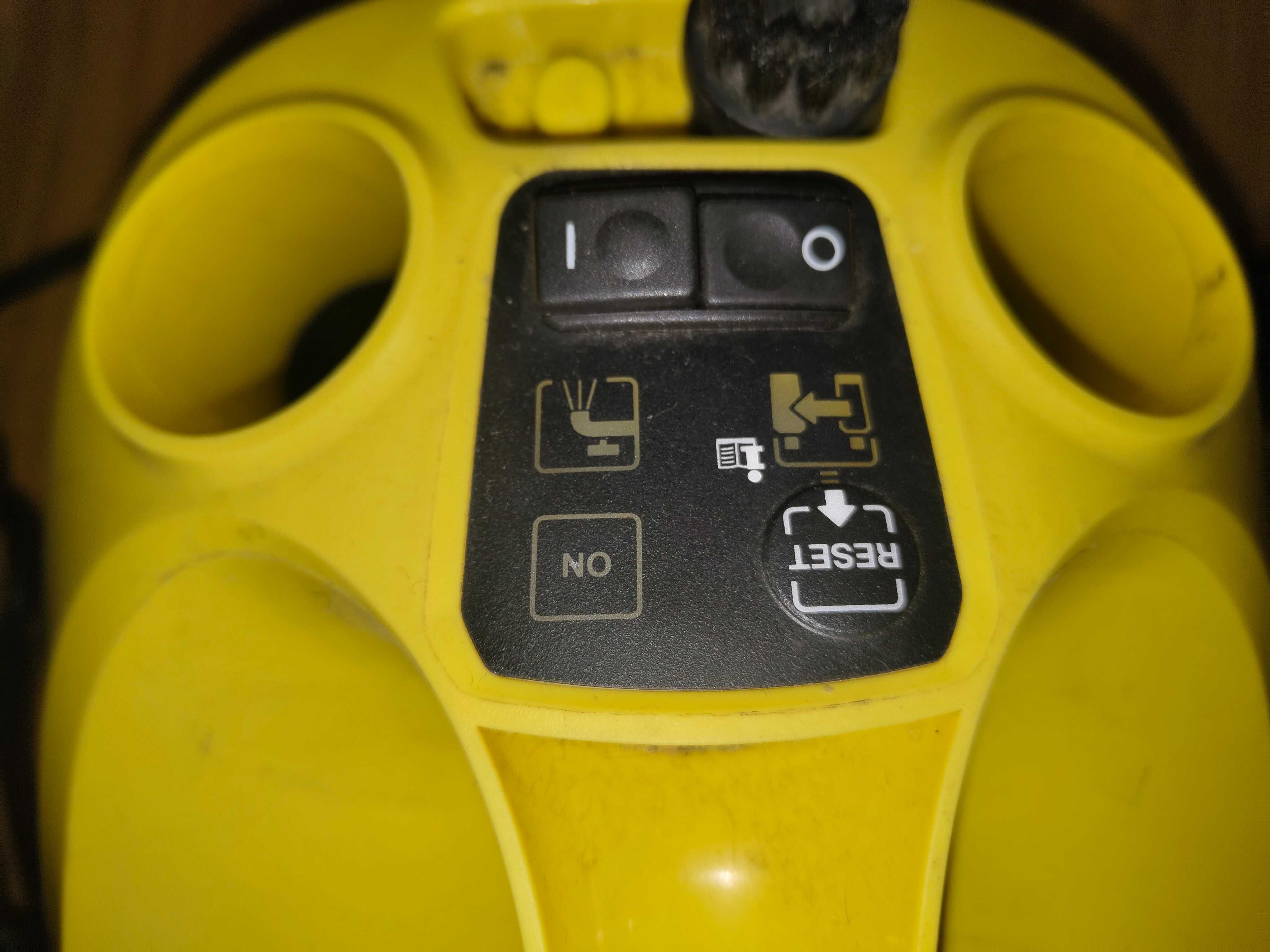 Curățitor cu aburi Karcher SC 3 Easy Fix cu garanție