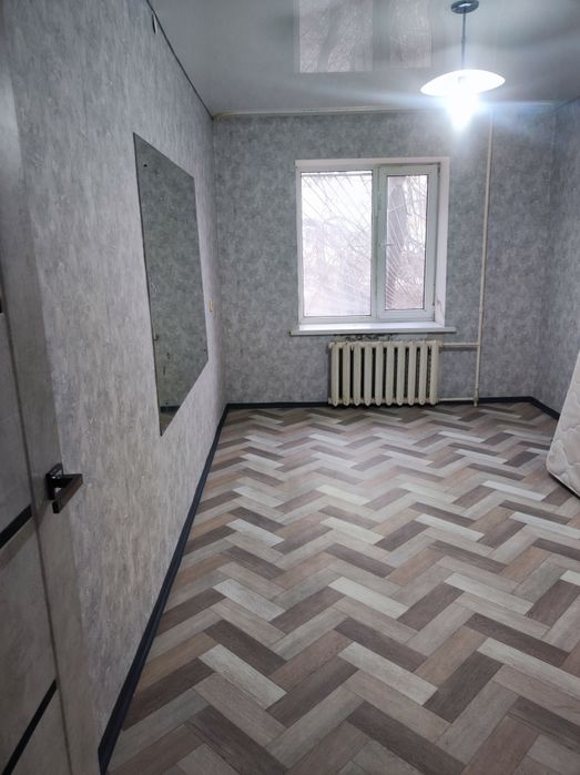 2 комнатная квартира в центре. 140000+ком услуги