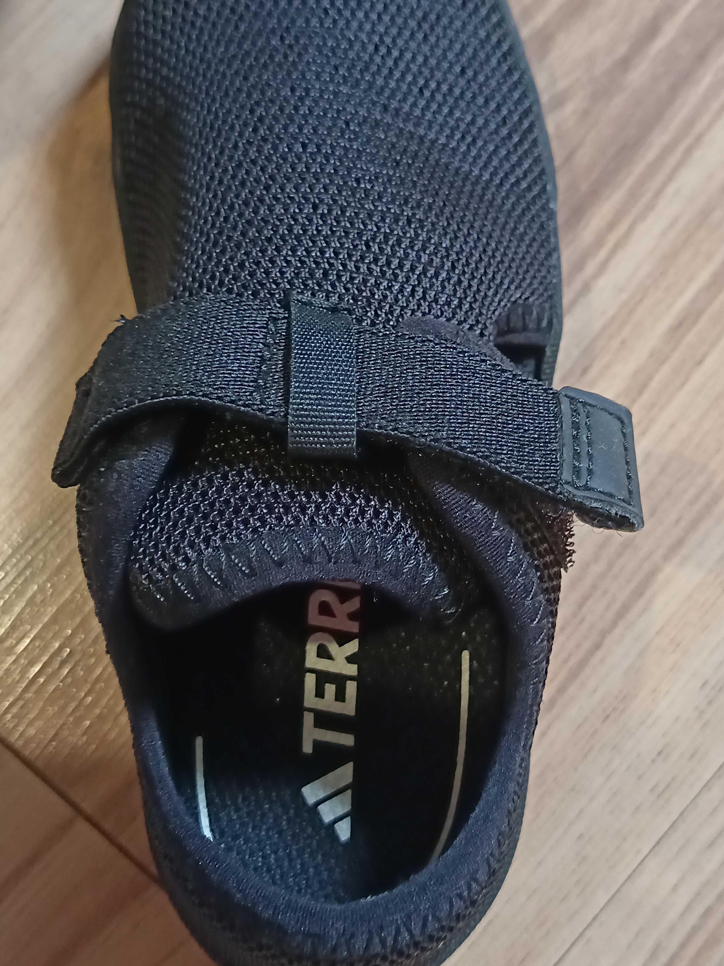 Нови Adidas детски сандали 27 номер