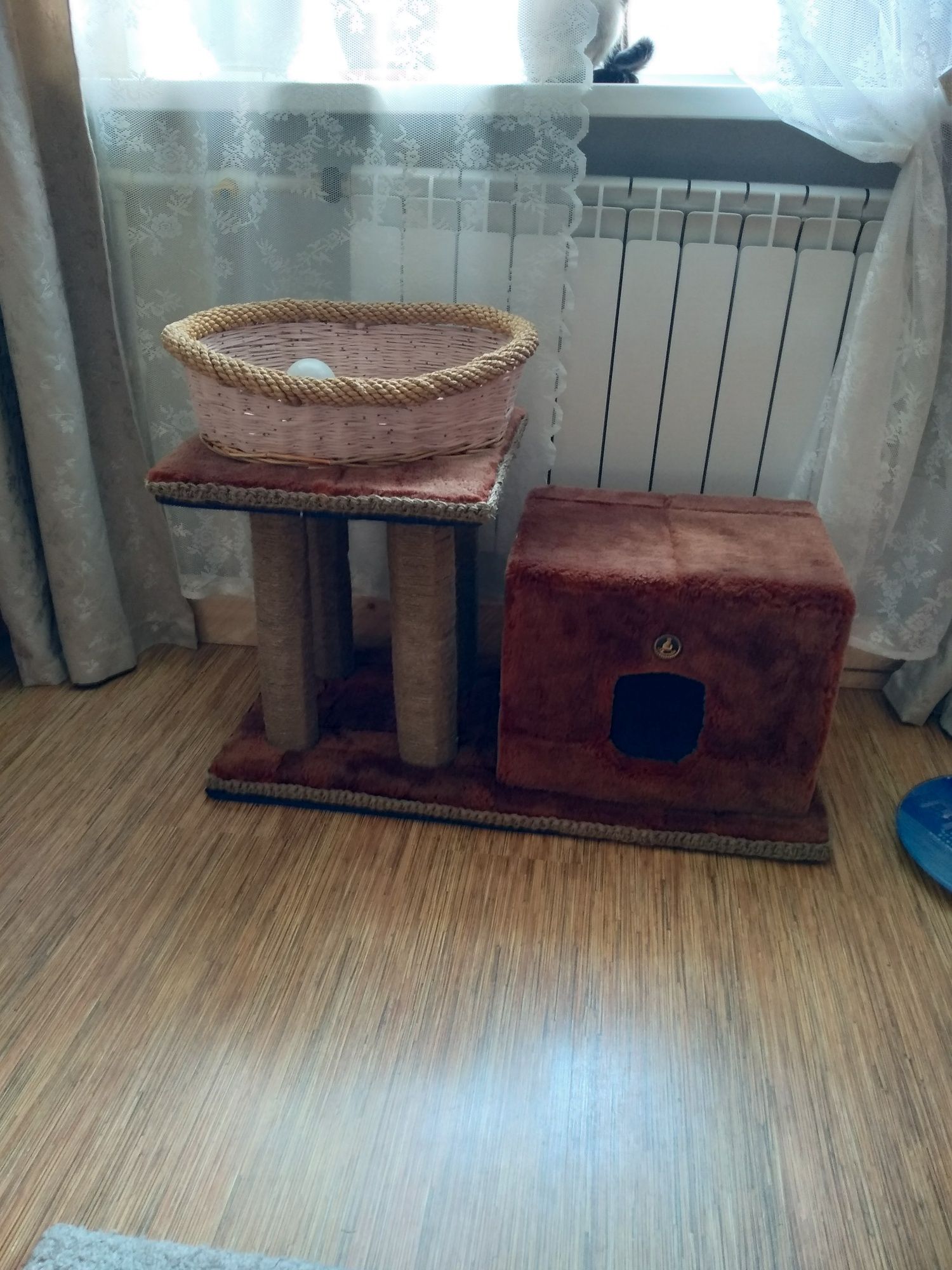 Домик для кошки .