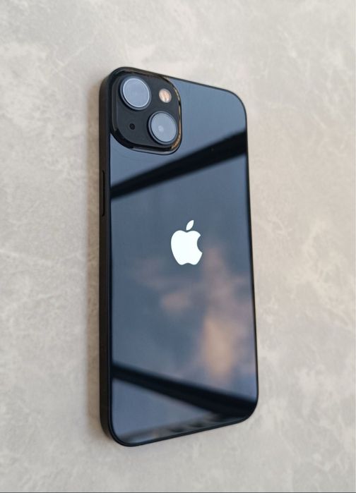 iPhone 13 128GB в  отличном состояний